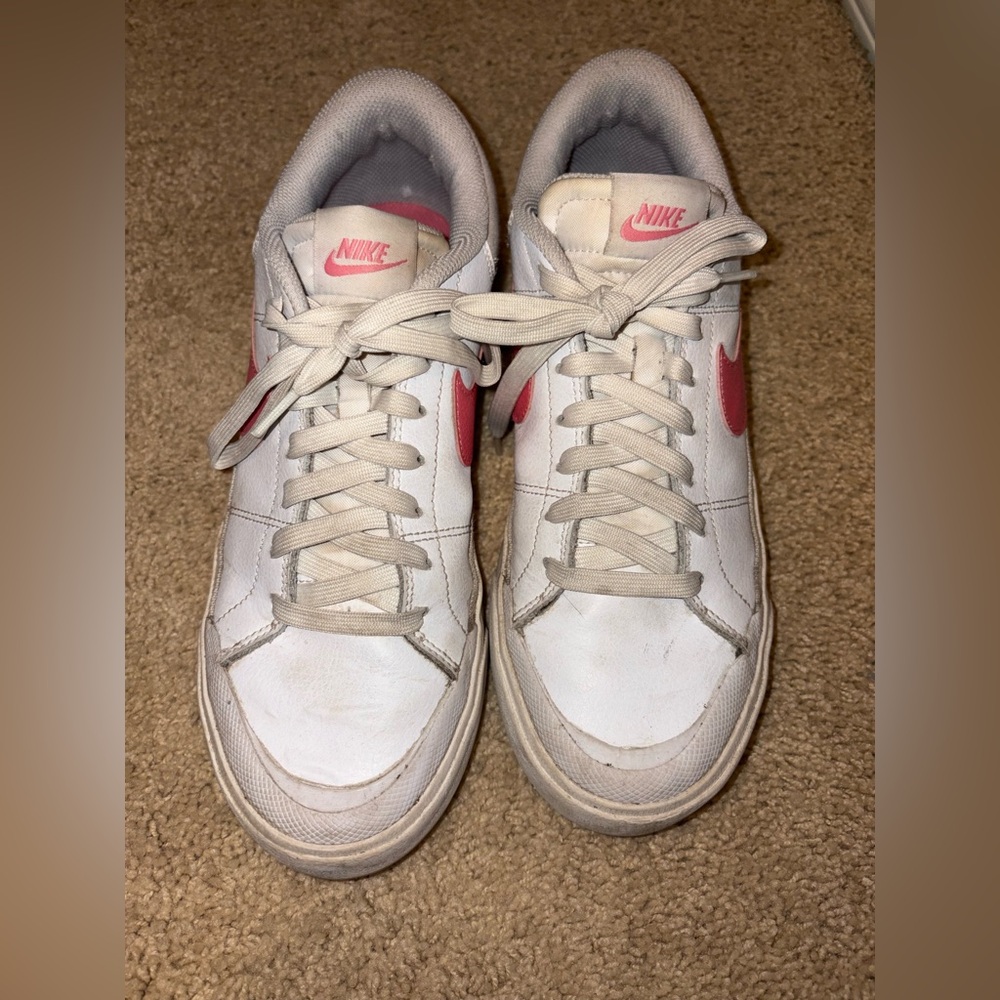 Nike White Sneakers with Pink Insole
